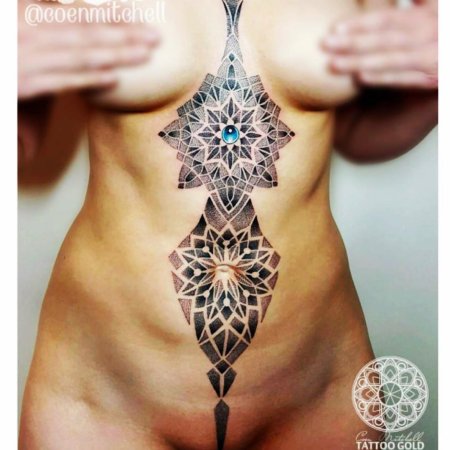 Тату мандала для девушек
