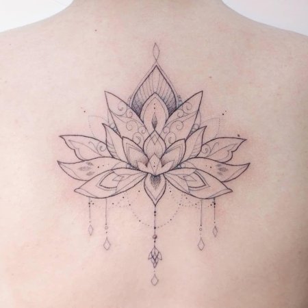 Тату лотос