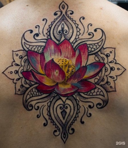 Тату лотос