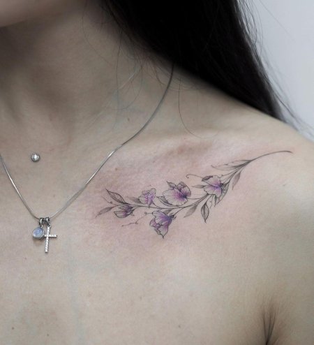 Нежное тату