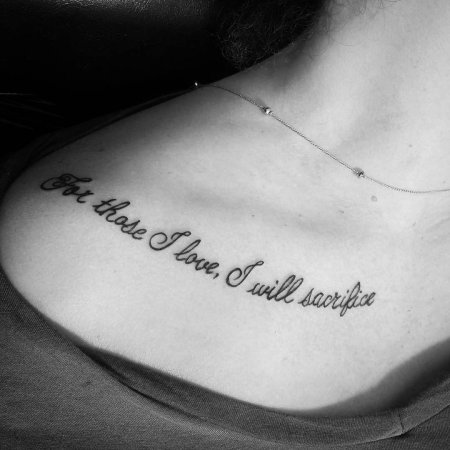 Красивые татуировки на ключице