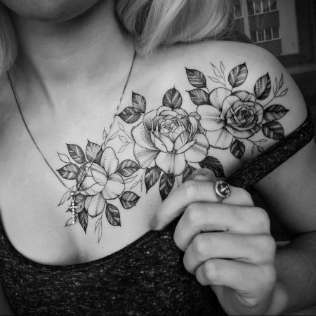 Тату на ключицах для девушек