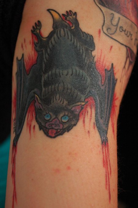 Летучая мышь тату