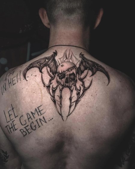 Мужские тату на спине