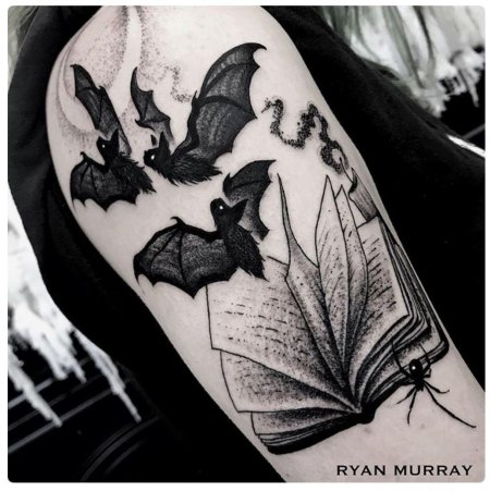Летучая мышь татуировка