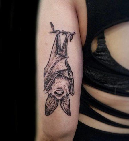 Тату летучая мышь