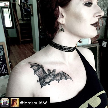 Татуировка летучая мышь