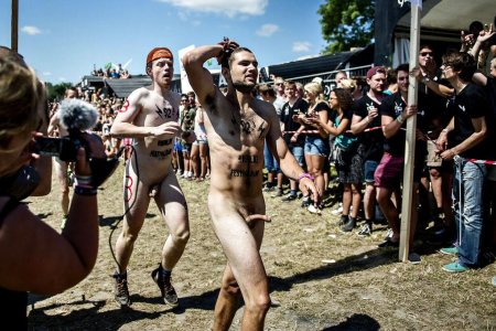 Фестиваль голых мужчин