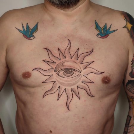 Тату солнце на груди мужские