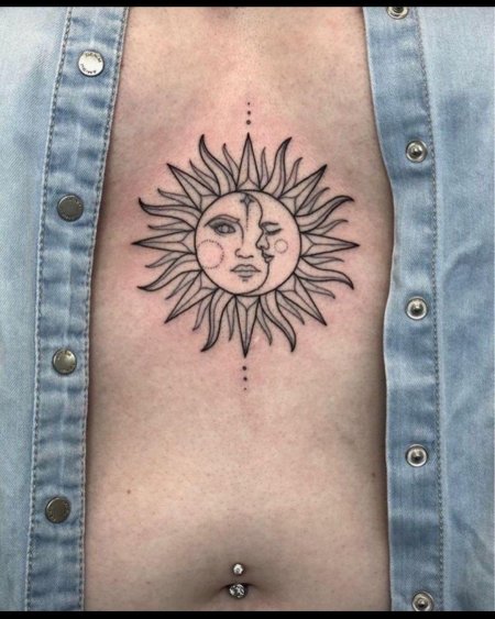 Солнце и луна тату