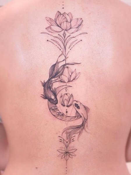 Женская татуировка