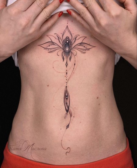 Женская татуировка