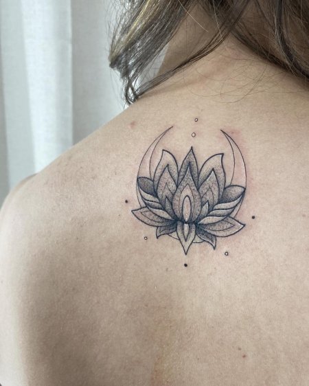 Лотос тату значение для девушек
