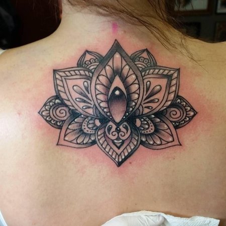 Тату мандала лотос