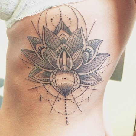 Джессика альба тату лотос