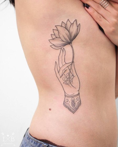 Тату лотос