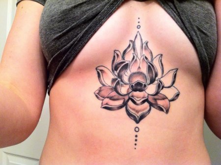 Тату лотос