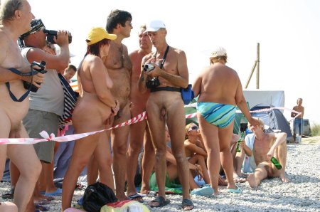 Праздники нудистов