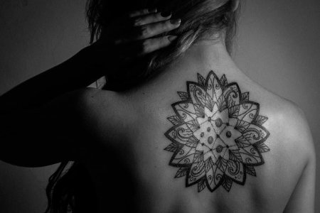 Тату в стиле дотворк