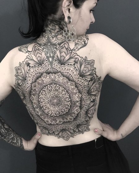 Орнаментал тату