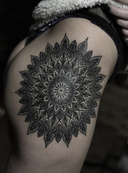 Тату мандала