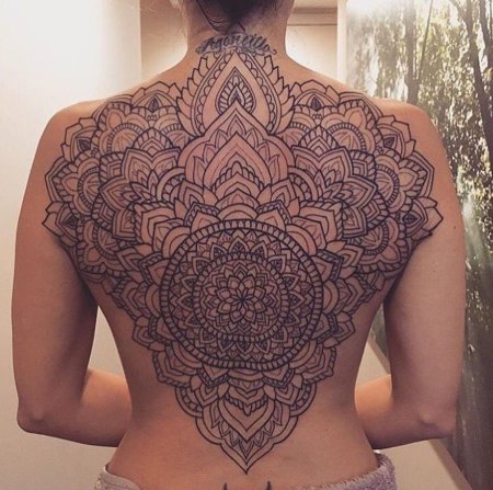 Тату мандала