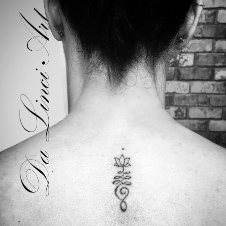 Ом тату