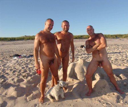 Голые русские мужчины на пляже