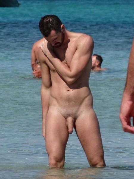 Мужчины нудисты