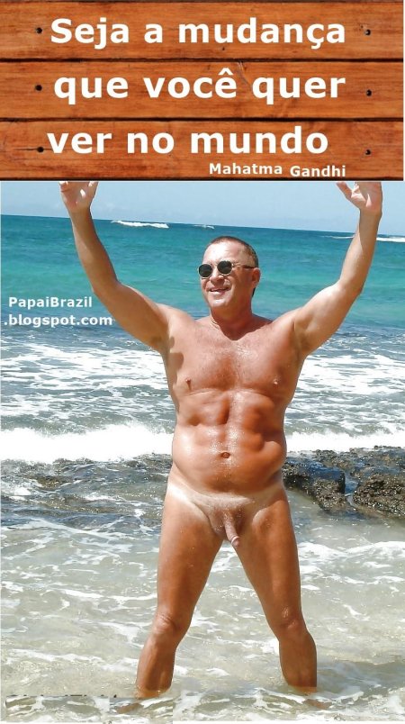 Мужчина на пляже