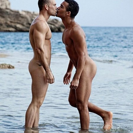 Голые мужчины нудисты