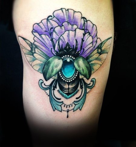 Тату скарабей