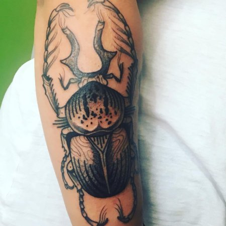 Жук скарабей тату