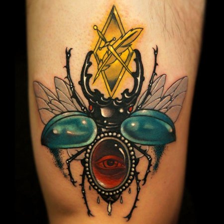 Жук скарабей тату