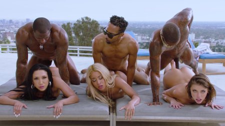 Секс групповое