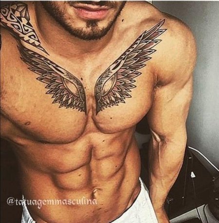 Тату крылья на груди мужские