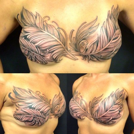 Женские татуировки на груди