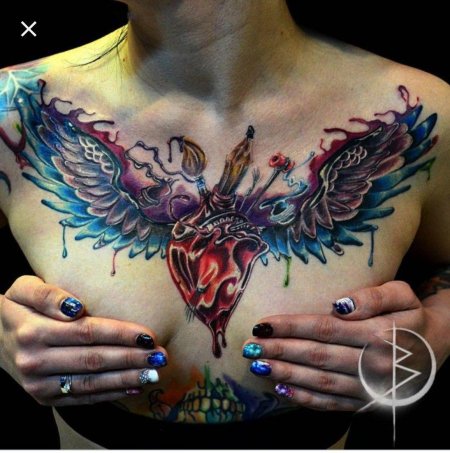 Тату сердце с крыльями