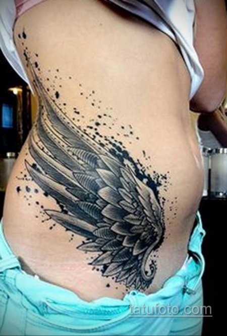 Крылья татуировка