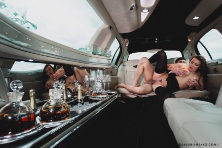 Невеста в лимузине