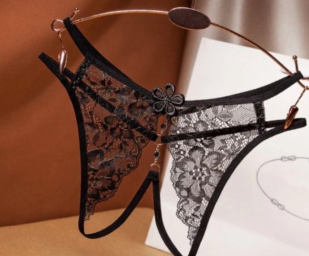 Cтринги женские с доступом