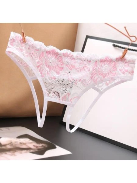 Кружевные трусики женские