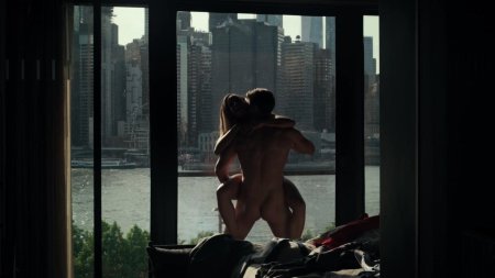 Откровенные сцены