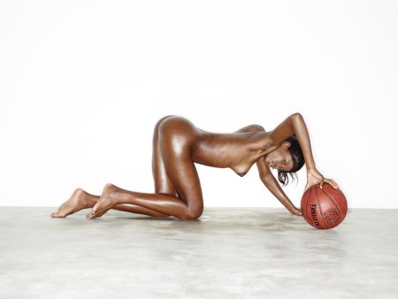 Голая баскетболистка негритянка
