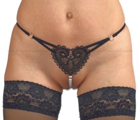 Женские трусики с доступом