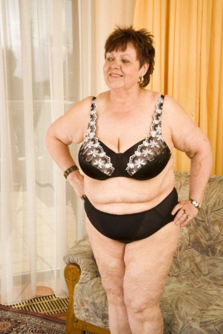 Старые волосатые бабушки