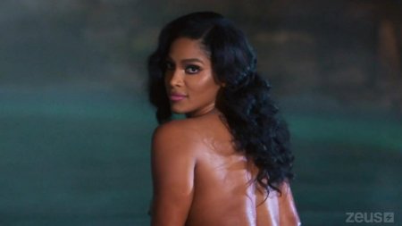 Iza бразильская певица