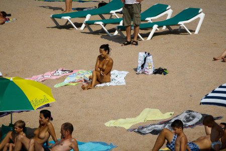 Испания пляж девушки топлес