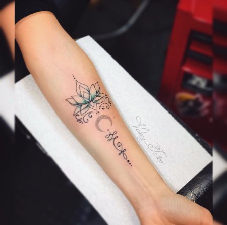 Тату на руках для девушек