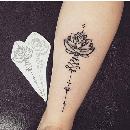 Уналоме с лотосом